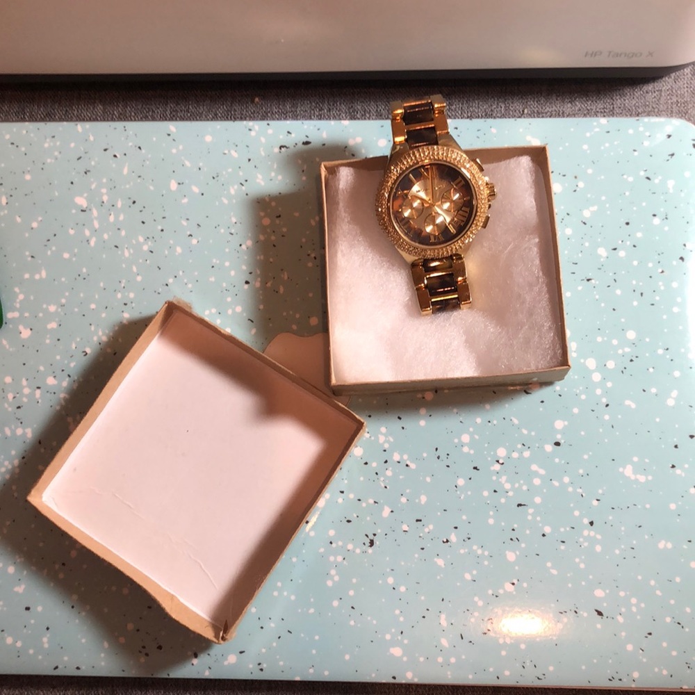 ✨micheal kors watch✨